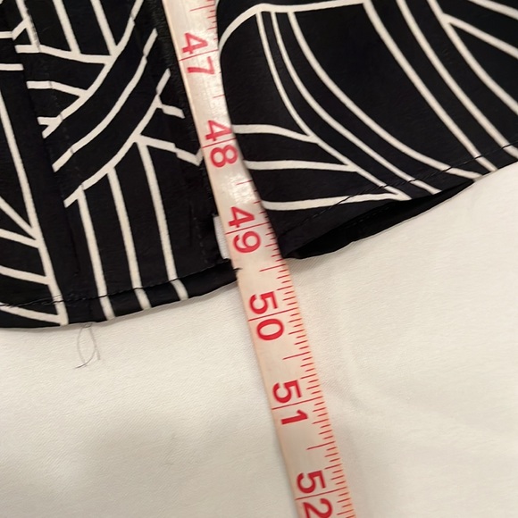 H&M Women’s Size Medium Long Satin Sheath Dress With Belt Black and White - Picture 7 of 14